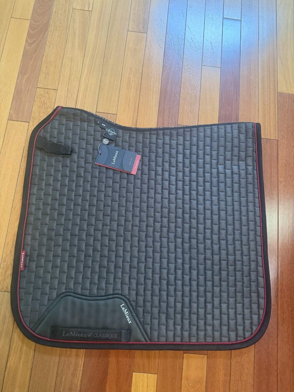 BNWT LeMieux Dressage Saddle Pad
